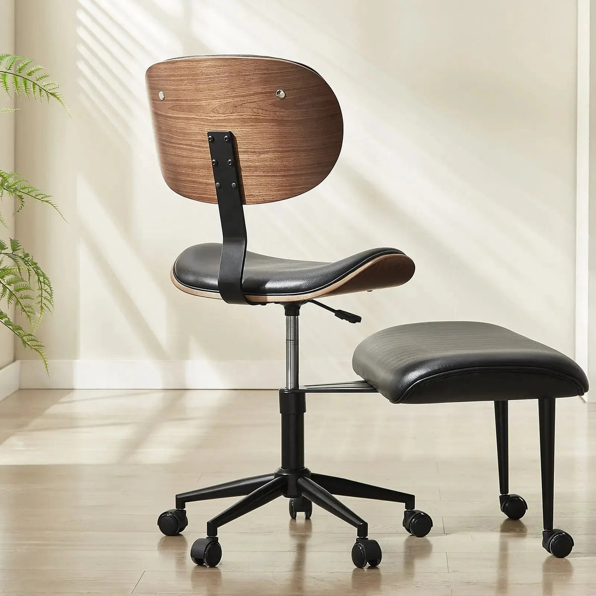 Bestier cross-legged office chair: bentwood, black PU leather, adjustable height.